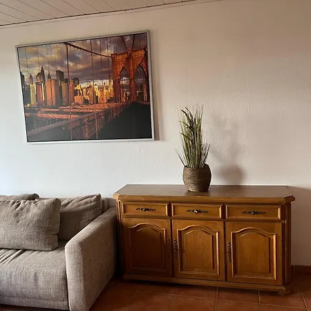 B305, Schoene 2-zimmer Ferienwohnung דירה *