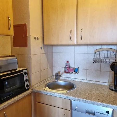 B305, Schoene 2-zimmer Ferienwohnung דירה
